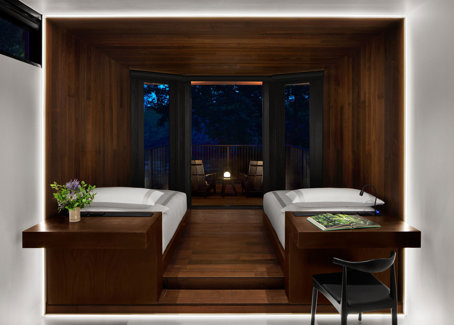 Moliving: The World's First Nomadic Hospitality Solution
