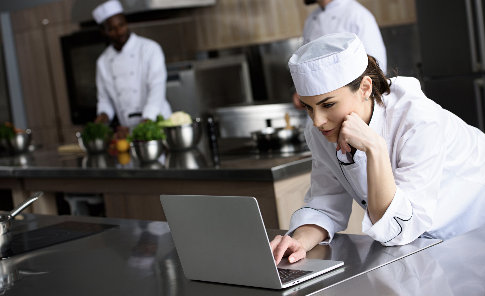 Cloud-Based, All-in-One, ROI-Driven Restaurant Operation Management 