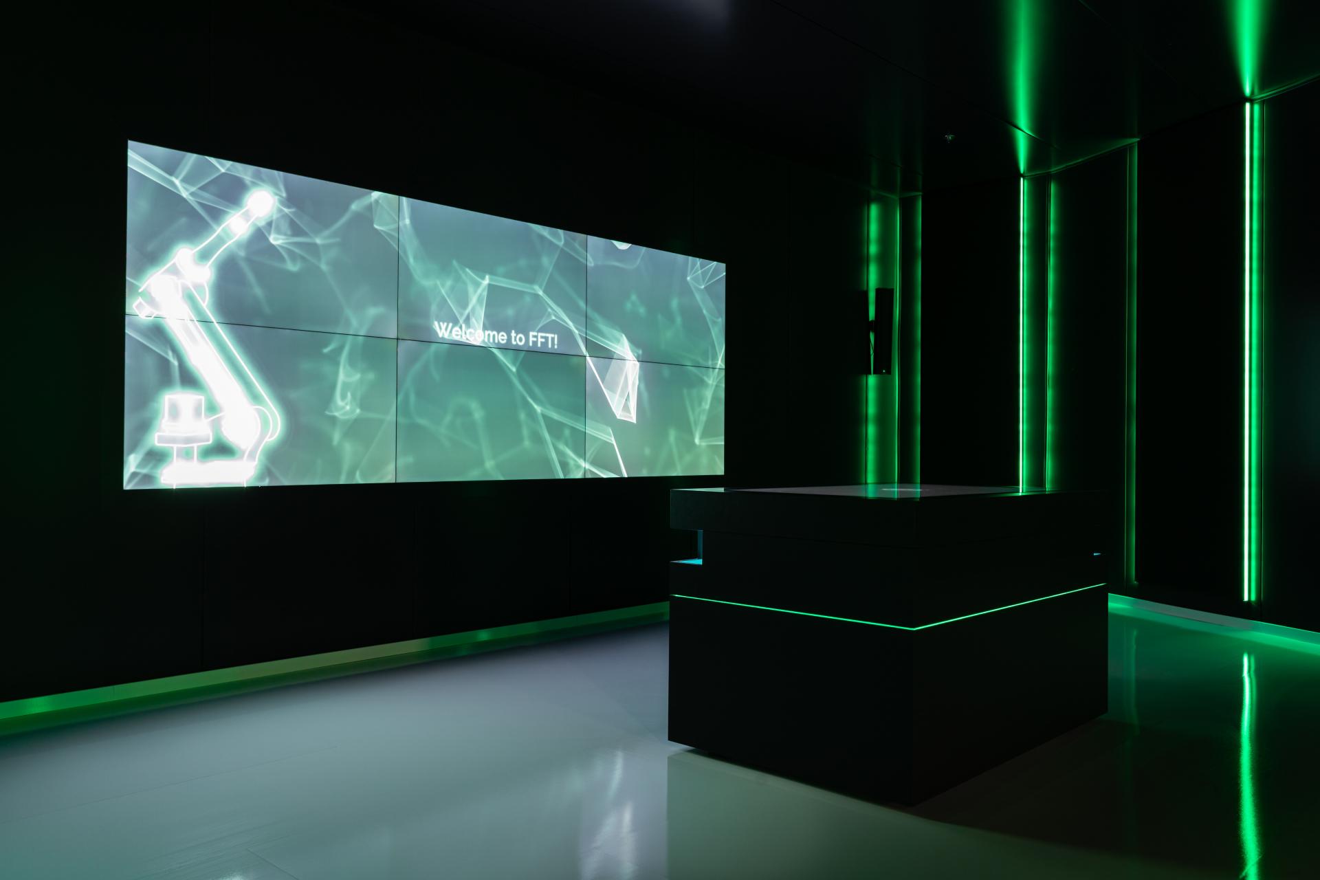 Interactive B2B Showroom for FFT Production Systems