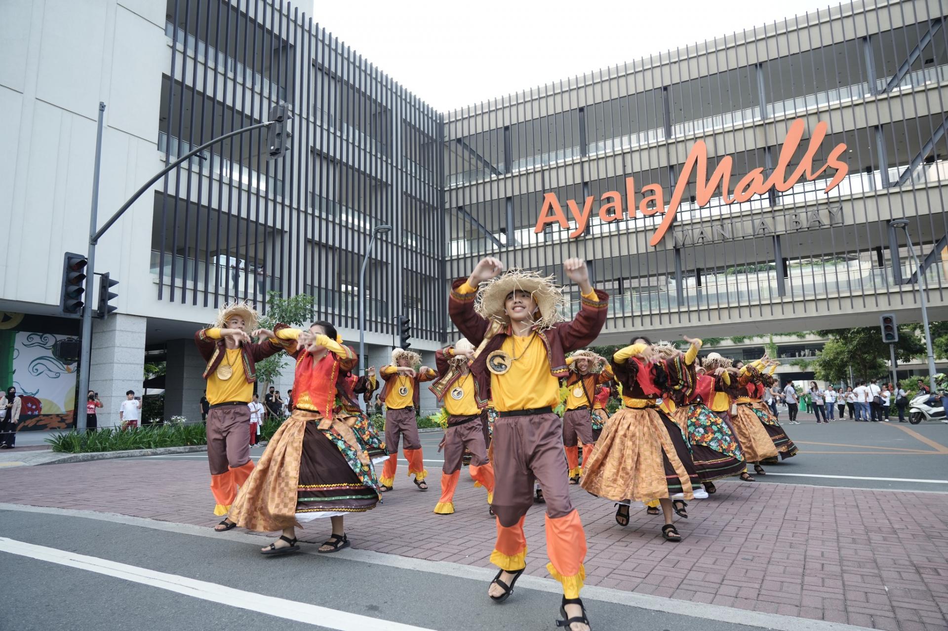 Ayala Malls Manila Bay #SeizeTheBay