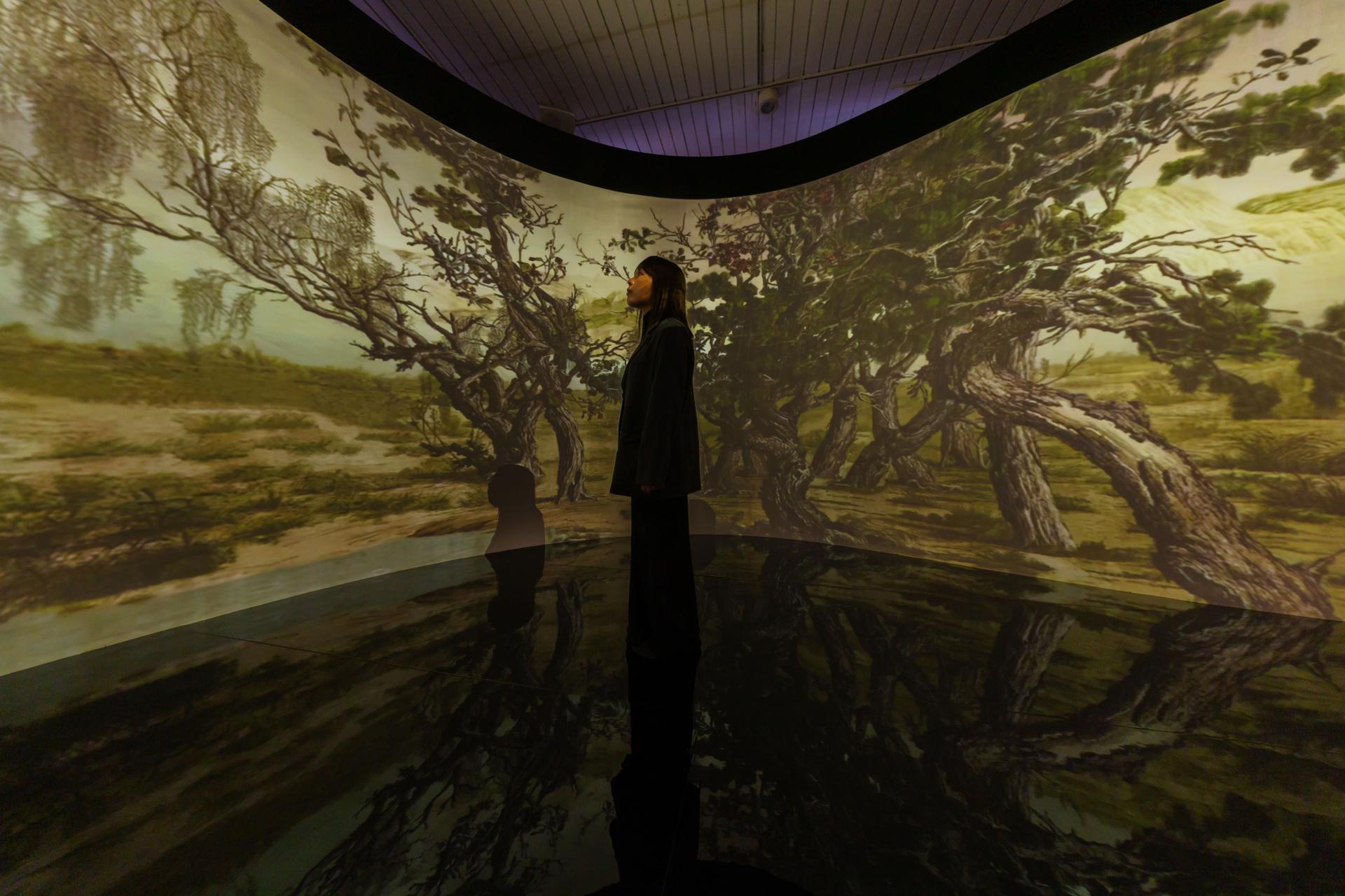 Through the City Scroll: Digital Exhibition